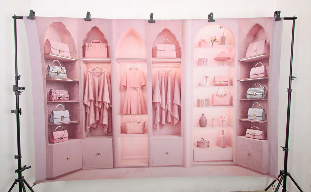 Backdrop "Traveler's Wardrobe (girl version)"